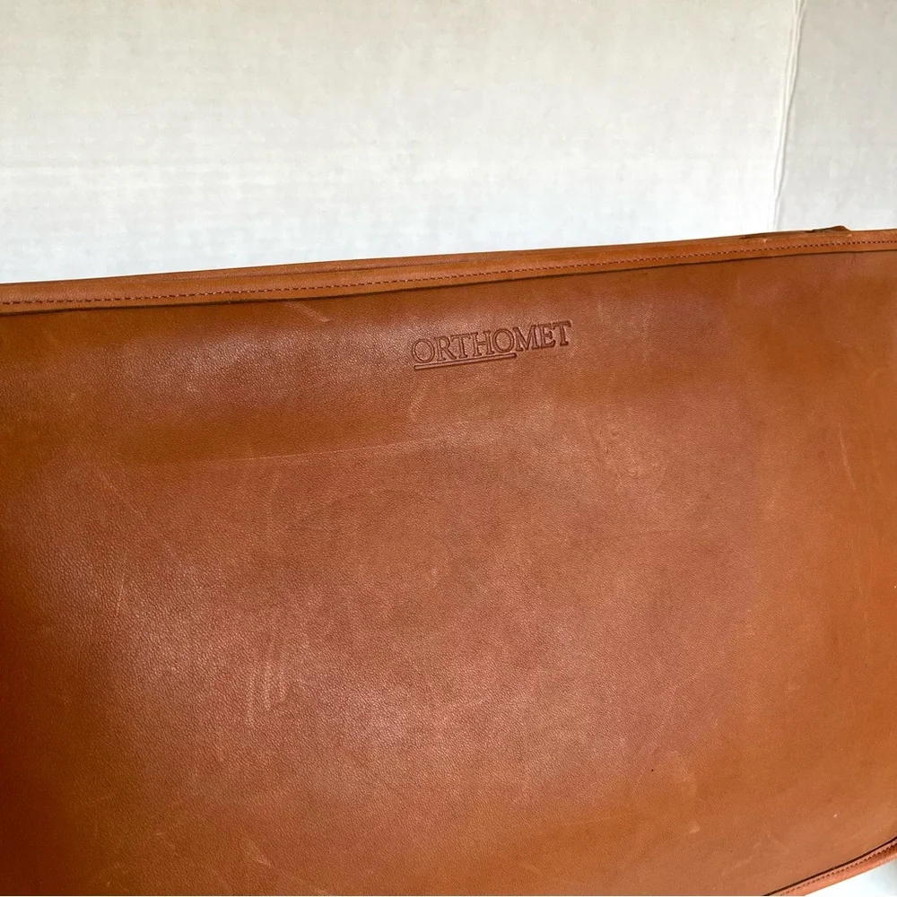 Vintage Hazel Leather Case / Bag